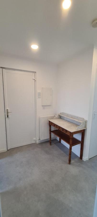 Private Room In Shared Apartment IV Beauvais Buitenkant foto
